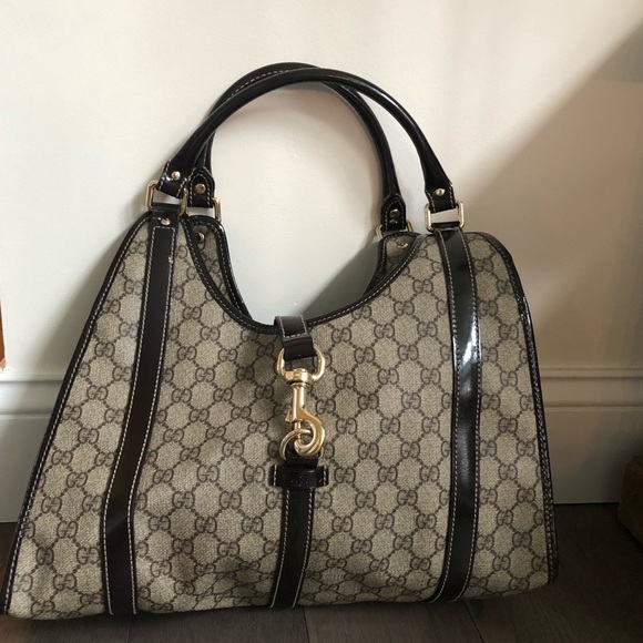 Gucci Handbags - Gucci GG bag